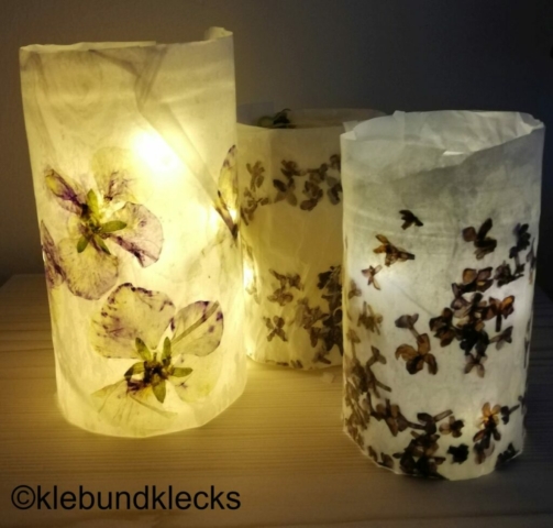 selbstgebastelte Blumenlichter