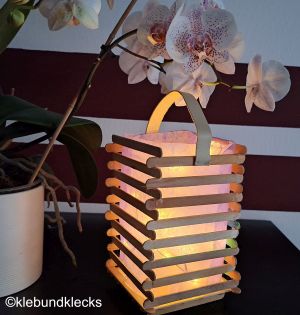 Laternen aus Holzstäbchen
