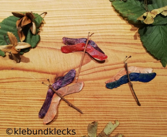 Libellen aus Ahornsamen
