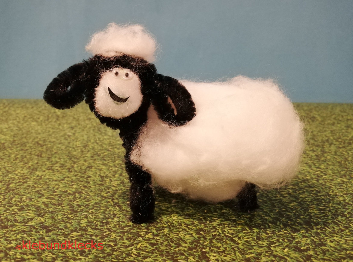 Schaf aus Pfeifenputzer
