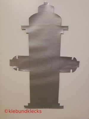 Hydrant aus Papier