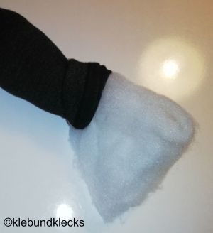 Socken mit Watte füllen