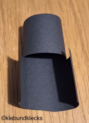 Öffnung in Rolle schneiden