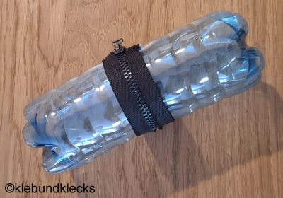 PET-Flaschen mit Reißverschluss verbinden