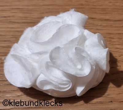 Schlagobers-Haube aus Wattepads