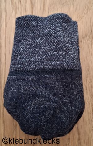 Socken mit Watte füllen