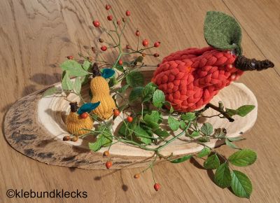 Birnen aus Wolle oder Strickschläuchen