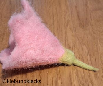 Eierwärmer-Blüte mit grünem Stiel versehen