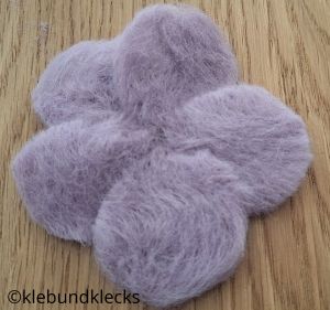 Blätter überlappend zusammenfilzen