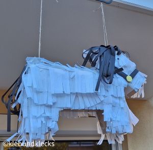selbstgebastelte Pinata