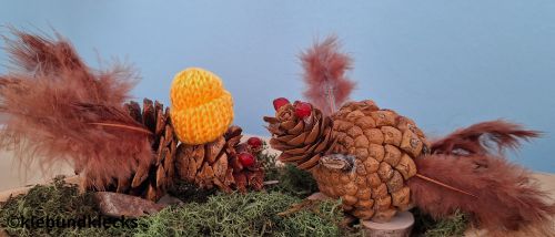 Vögel aus Zapfen